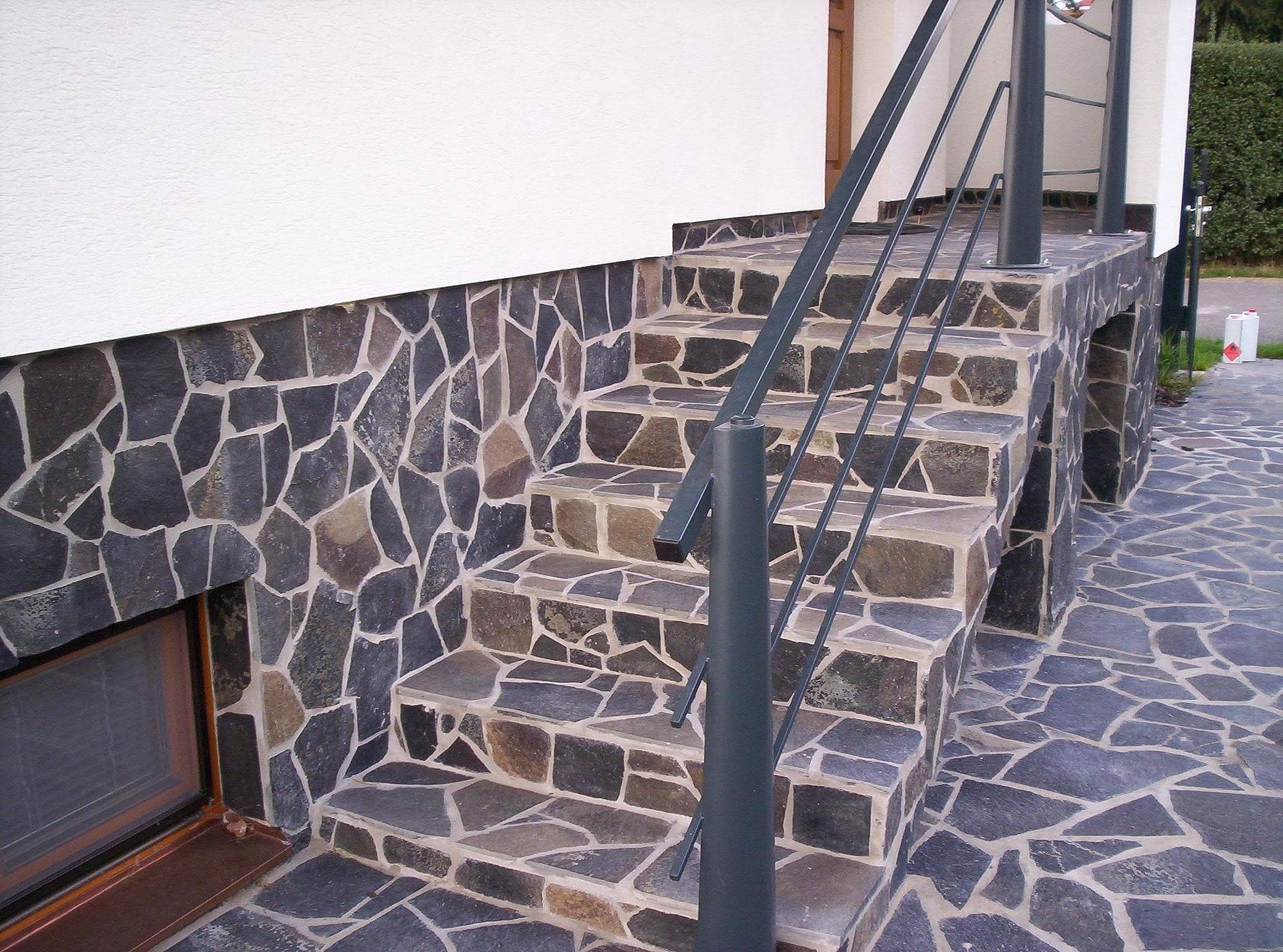 Andezitové schodiště obklad