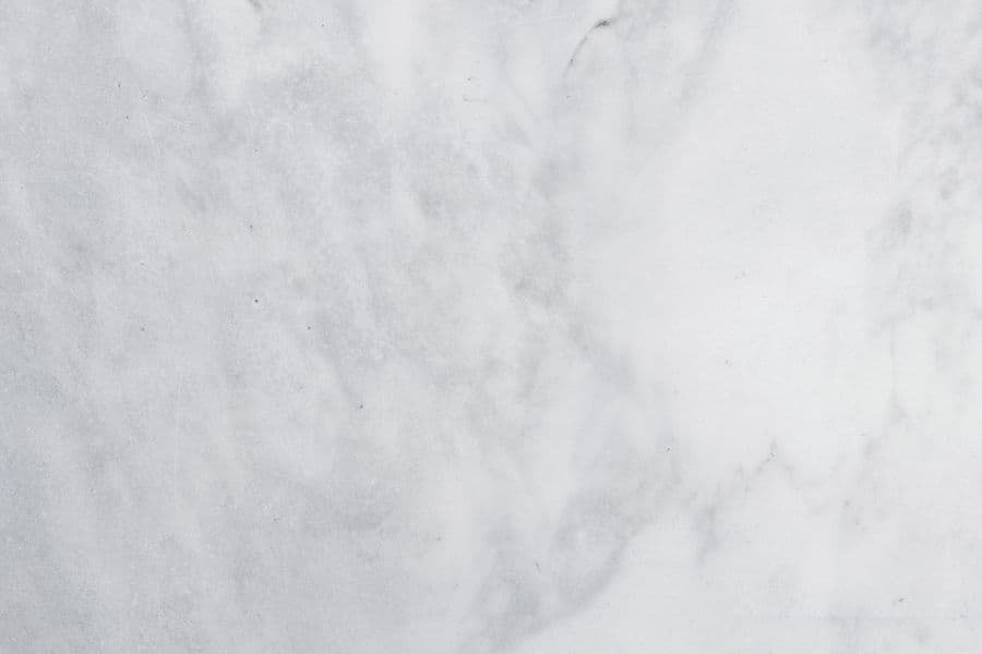 Bílý kámen-elegantní mramor pro vaši zahradu i interiér